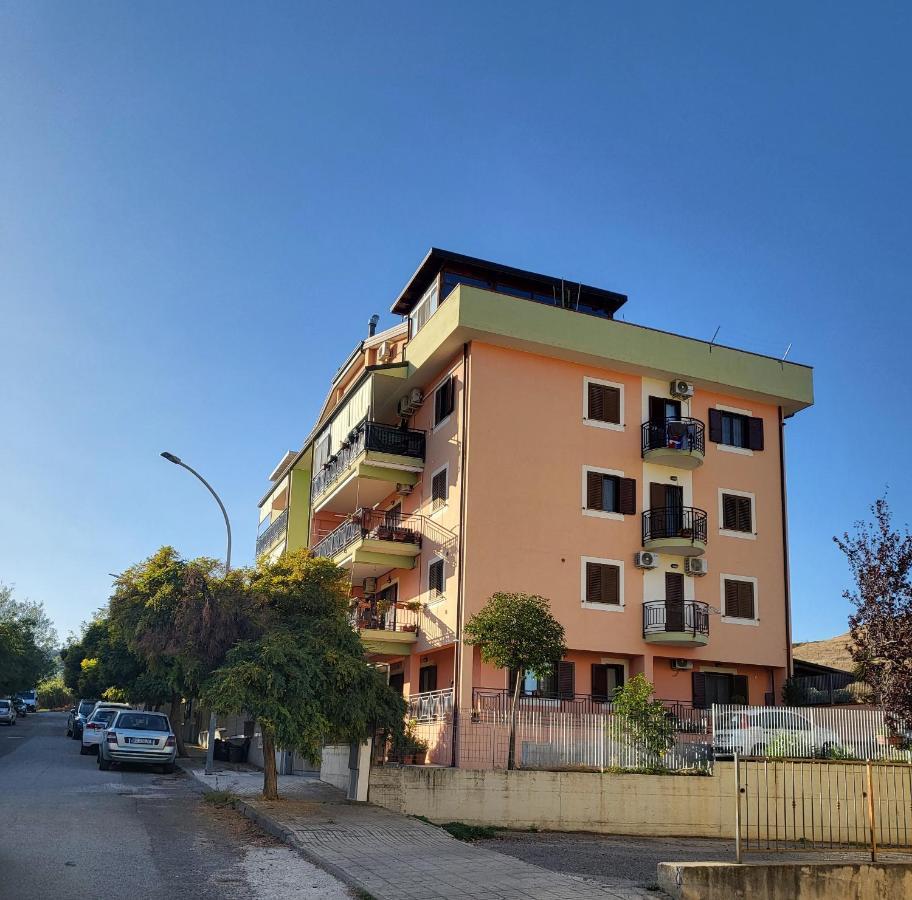 קוריליאנו קלאברו Casa Di Ninni מראה חיצוני תמונה
